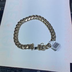 10kt Cuban Link Bracelet  20 Grams