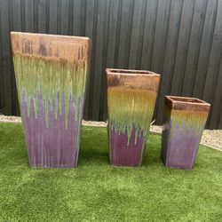 "Elegant Tall Ceramic Planters - Set of 3 - $1500 - Free Delivery in Corpus Christi"