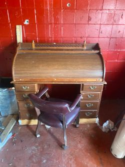 Desk & chair
