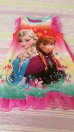 Frozen pjs Size 4