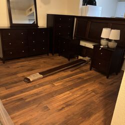 King Size Bedroom Set