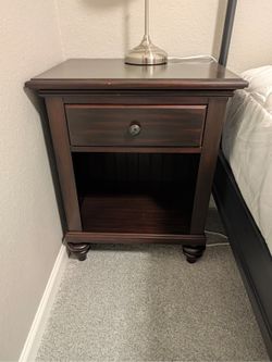 Set of 2 Solid Wood Nightstands