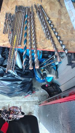 Cement concrete with rebar bits 18 pieces
