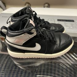 Toddle Size 13 Nike Jordans