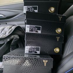 
Nike Kobe 8 Protro What The 🔥Size 8, 9 and 10, 10.5 ONLY🔥 BRAND NEW WITH RECEIPT