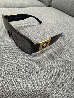Versaces men’s sunglasses