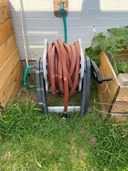 100 ft 3/4” contractor water hose with reel mobile cart
