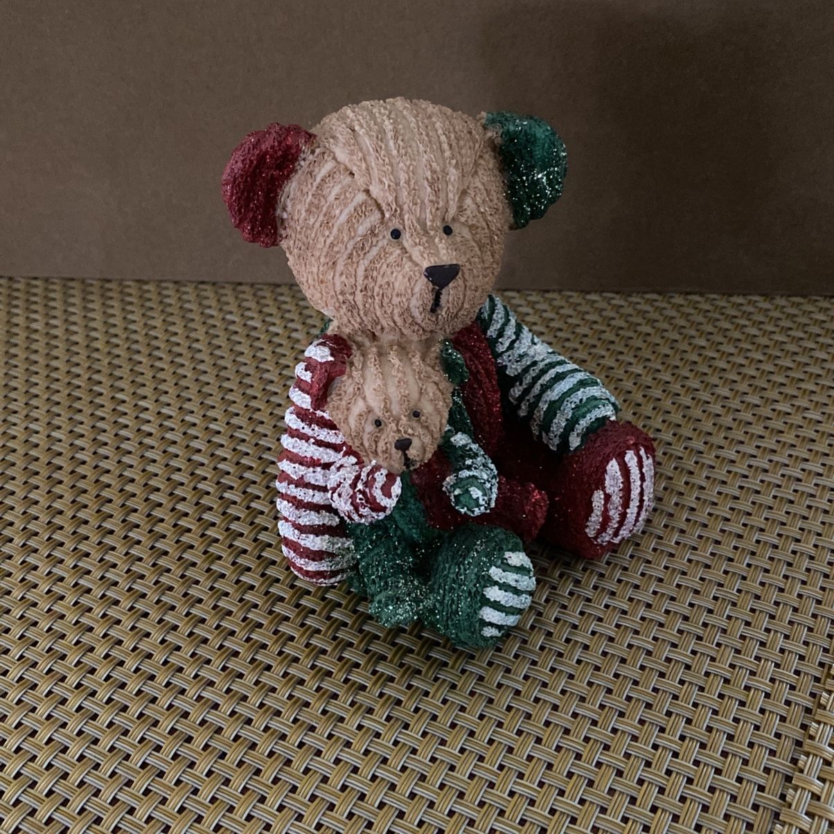 Stone Figurine Daddy Bear & Baby Bear