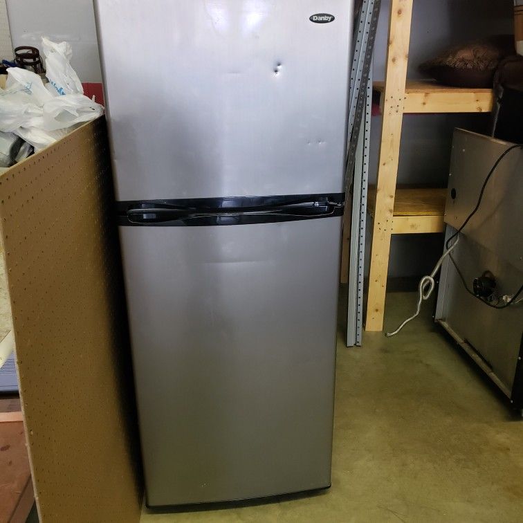 Mini Fridge