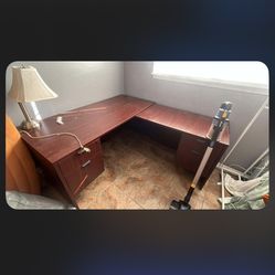 Free Desk