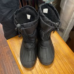 Snow Boots Size 5 JANDS BRAND