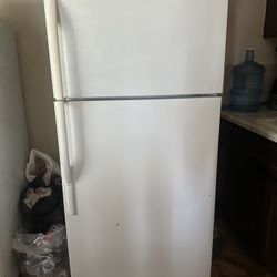 Kenmore Refrigerator 