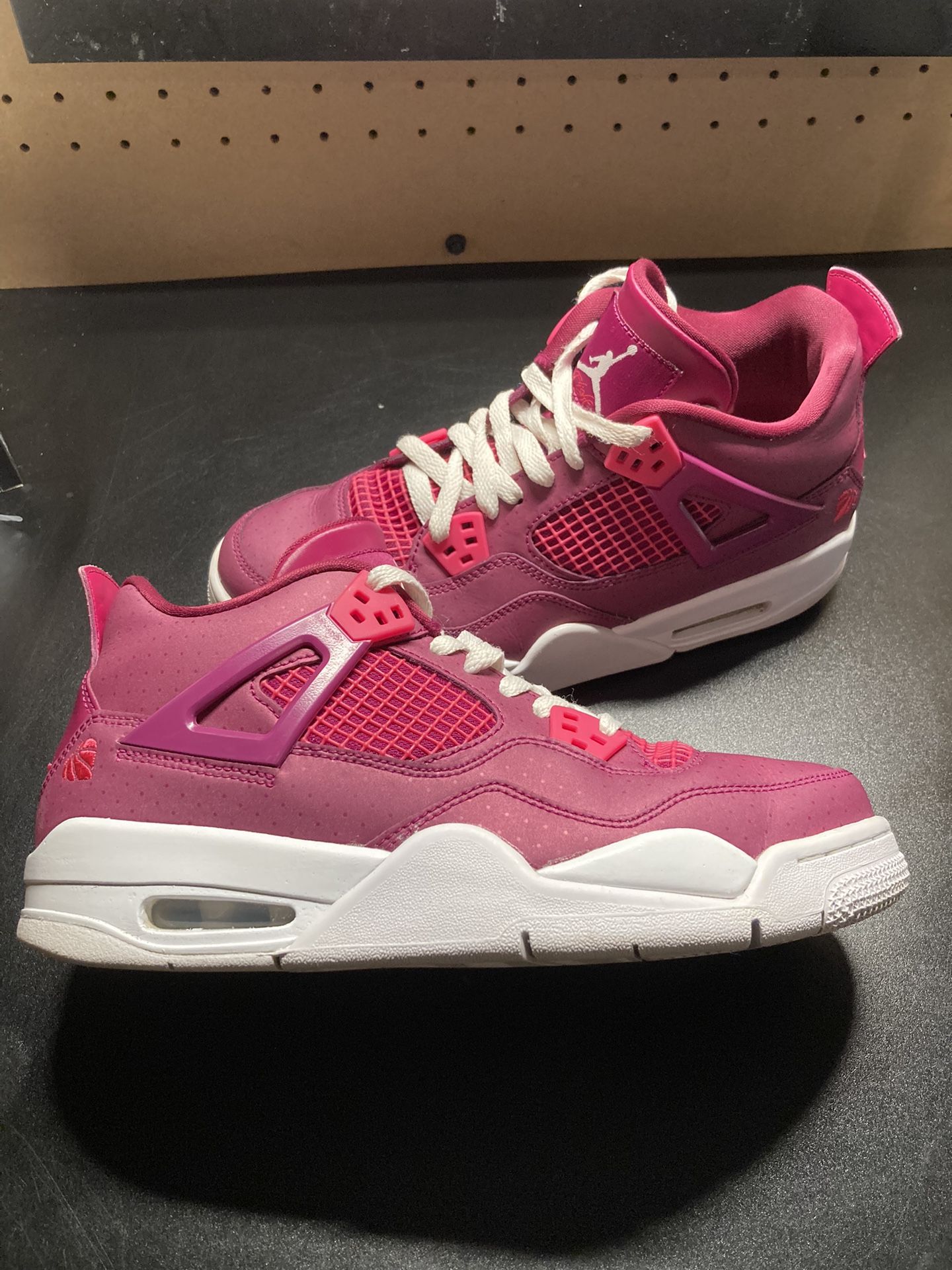 Jordan 4 outlet retro valentine s day