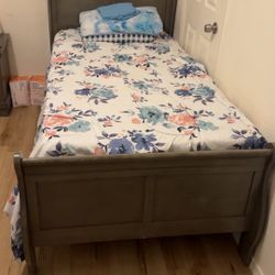 Twin Size Bed And Mattress 