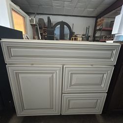 Ola Cabinetrys 