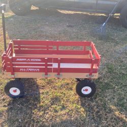 Radio flyer wagon