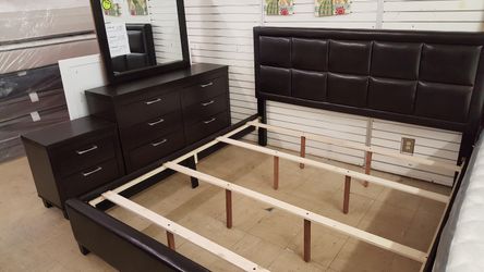 New King Bedroom Set