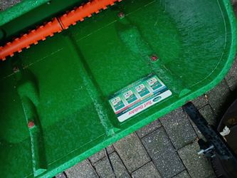 Scotts drop spreader