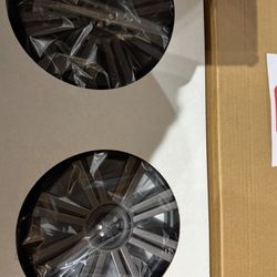 Speakers. Boat speakers. Kicker.