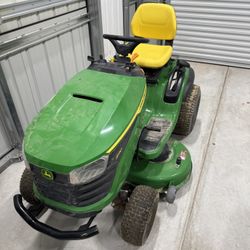 John Deere Tractor 
