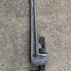 18” Ridged Pipe Wrench 