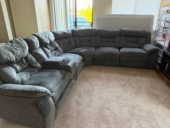 Used Gray Couch (Working recliners)