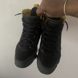 Jordan 9 university gold