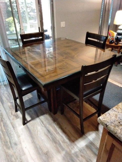 Dinning Table & Chair Set