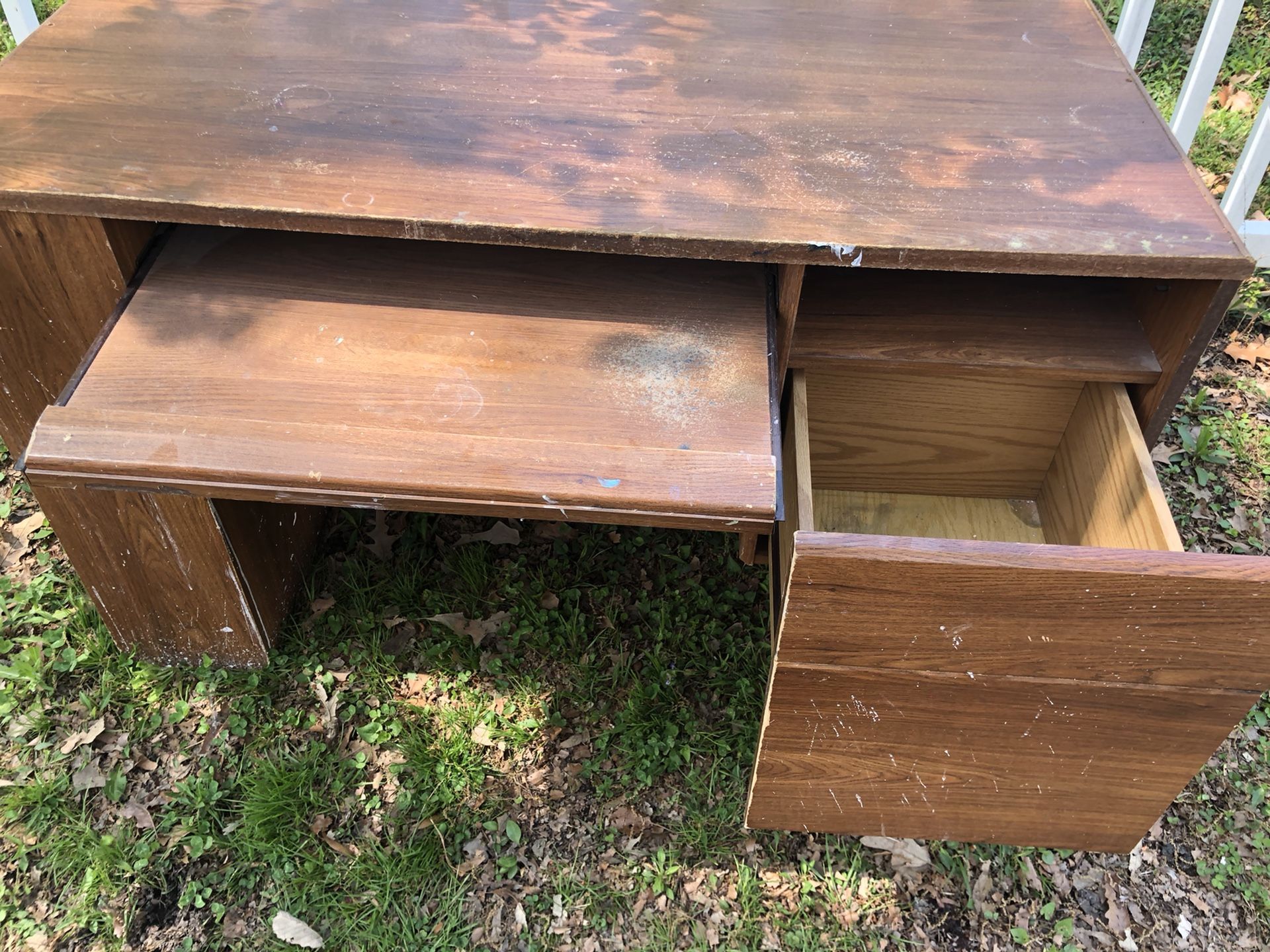 Free desk