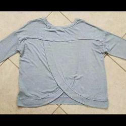 Women's Mudd Long Sleeve Shirt Size S Blue