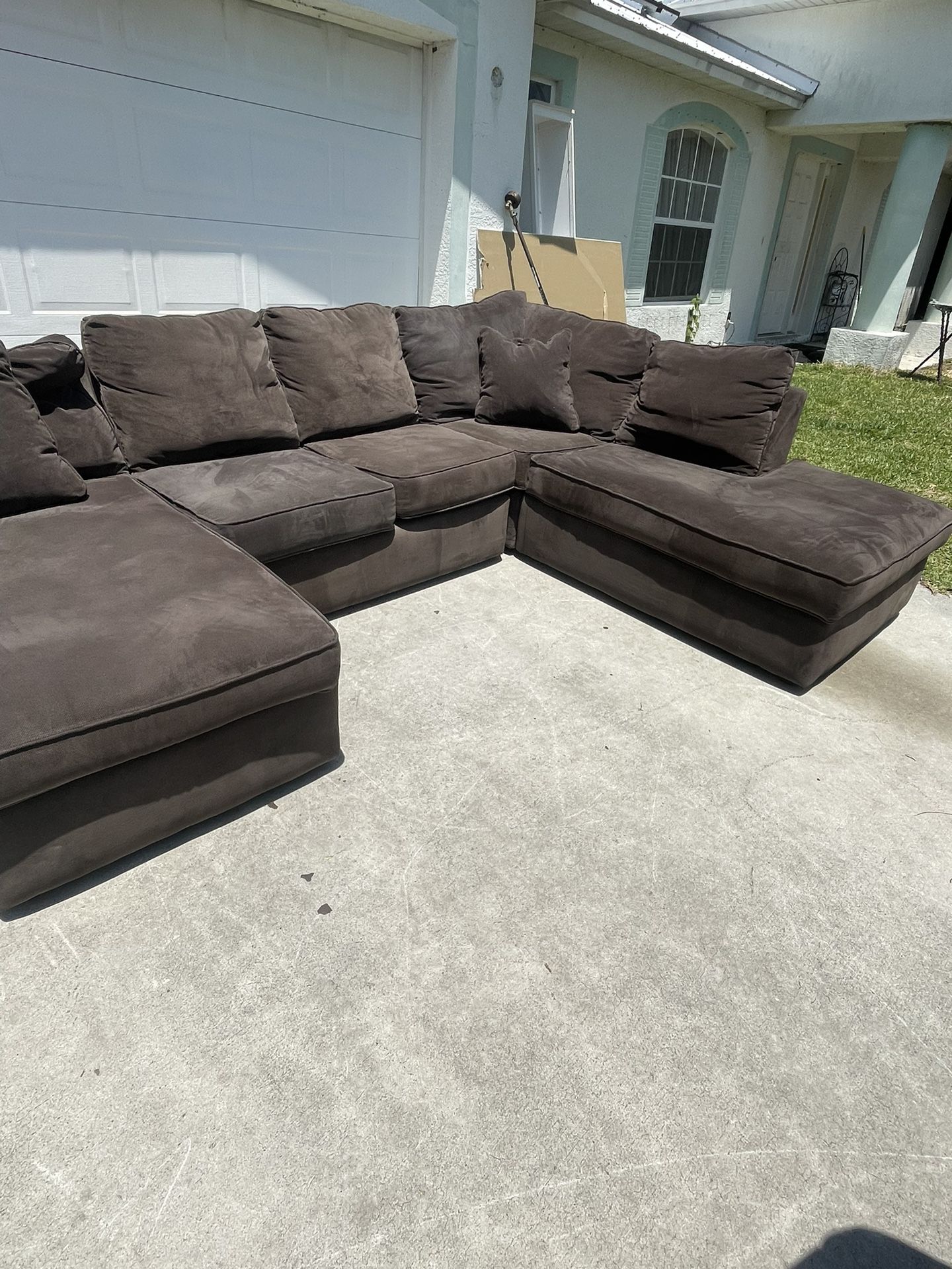 FREE DELIVERY- Kevin Charles Sectional