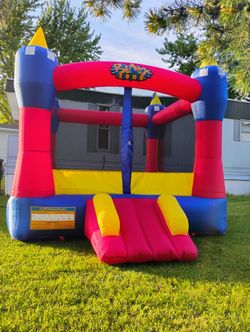 Magic Castle Jump House