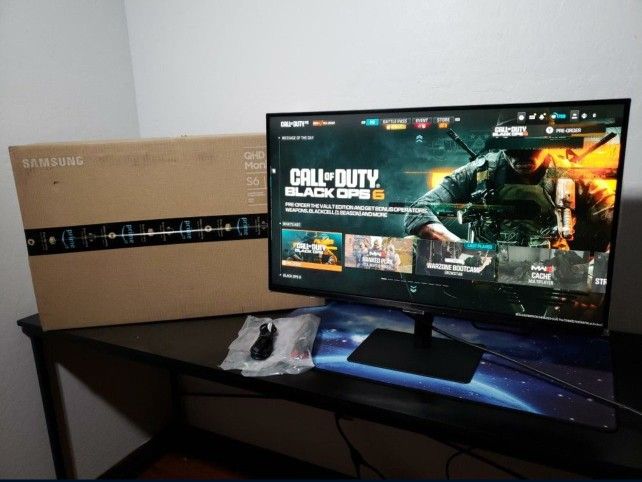 New SAMSUNG 32" QHD, Computer Gaming Monitor, 75Hz, 3Ms, HDMI, Display Port, HDR10 (1 Billion Colors), Height Adjustable Stand, TUV-Certified Intellig