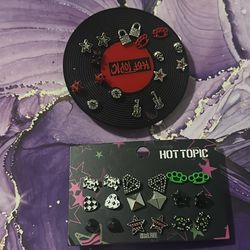 Hot topic earrings