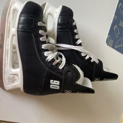 CCM champion 90 Vintage Ice skates very used Size 4