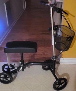Knee scooter