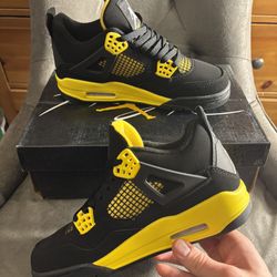 Jordan 4 Yellow Thunder Size 7 Men’s Sneakers