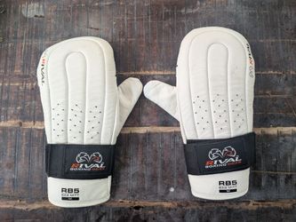 Rival Bag Mitts