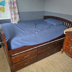 Dresser And Full Bed With Twin Trundle With Drawers