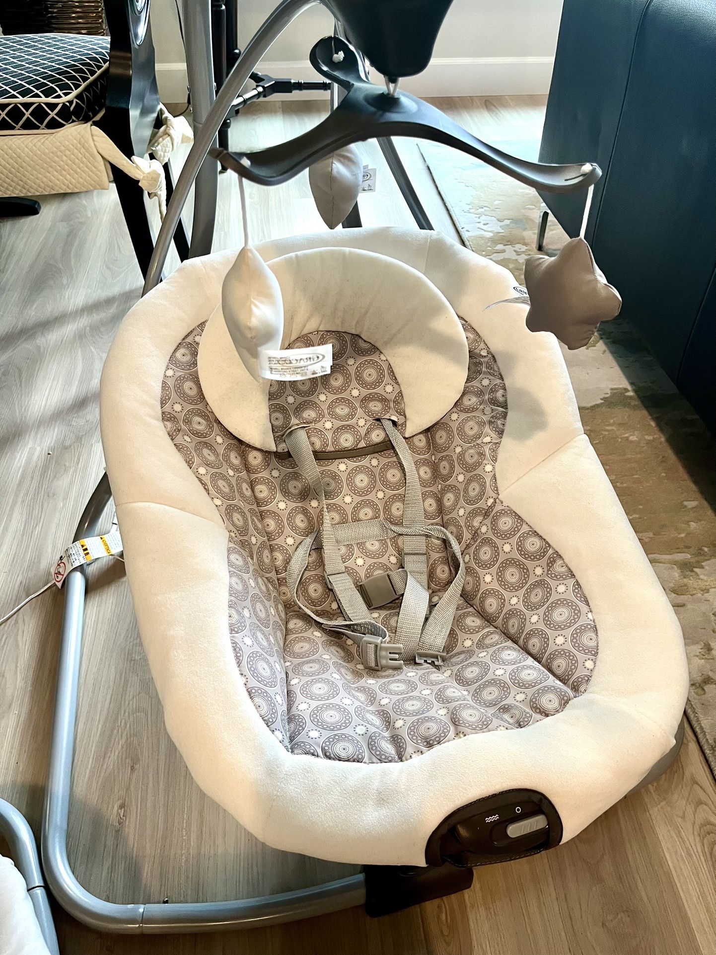 Graco Simple Sway Swing