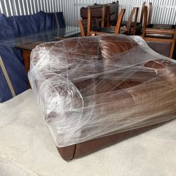 Free Leather Live Seat And Ottoman Never Used And 6 Piece Dinning Room Set 