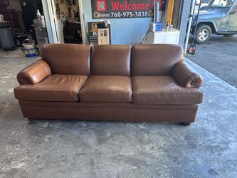 Luxury Ethan Allen Genuine Leather Sofa – Premium Quality – Excellent Condition