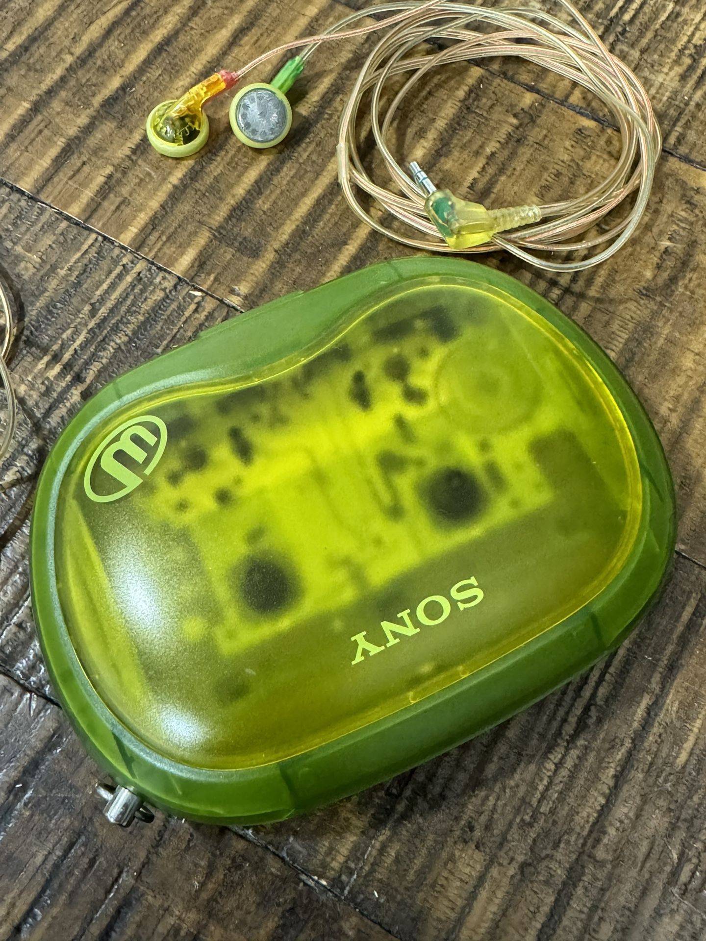 Sony Walkman WM-EQ2 Green With X2 Earphones 