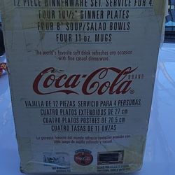  Coca-Cola 12 Pieces Dinner wear Set  1996