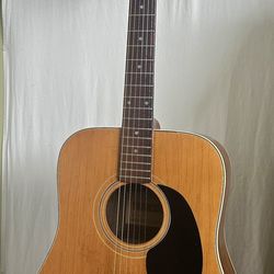 70s Franciscan 6910R Acoustic Guitar Full Size Dreadnought MIJ Made in Japan. Low action. Plays great. No Case.  The Franciscan 6910 is a vintage Japa