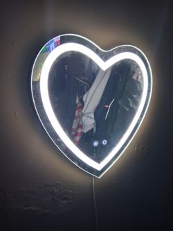 A heart light and it changes colors.