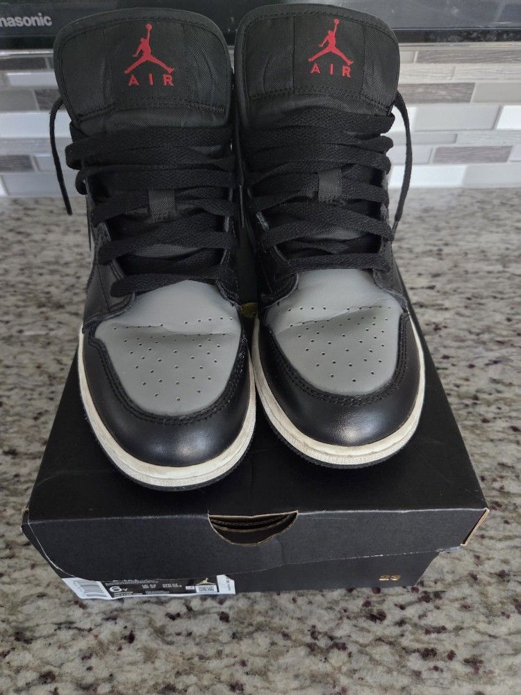 Air Jordan 1 Mid (GS)