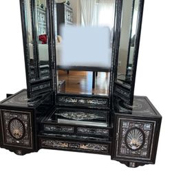 Traditional Korean Vanity