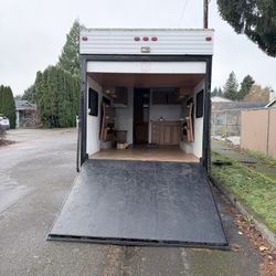 Tow Hauler Skyline Nomad 1999 