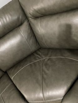 Like New 6 piece Sectional Sofa